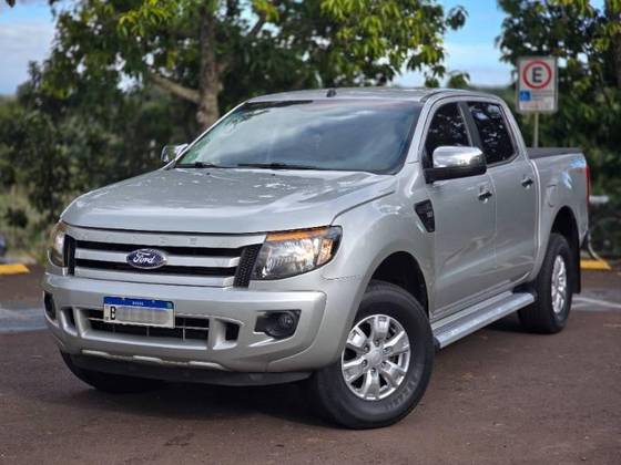 FORD RANGER 3.2 XLS 4X4 CD 20V DIESEL 4P AUTOMÁTICO FORD RANGER 3.2 XLS 4X4 CD 20V DIESEL 4P AUTOMÁTICO